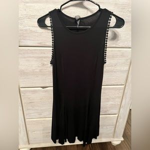 Simple ruffled black dress